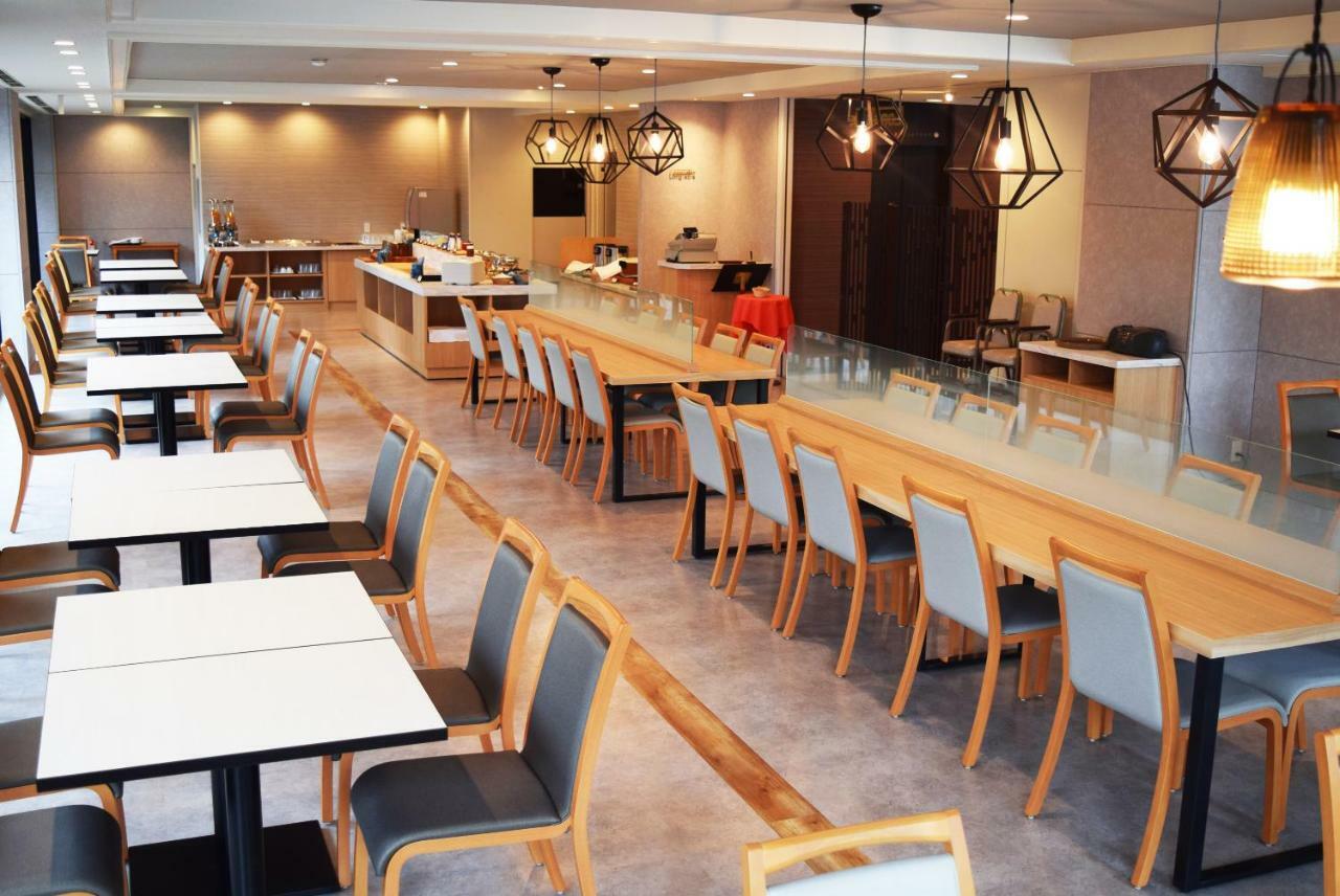 Osaka Riverside Hotel Екстериор снимка